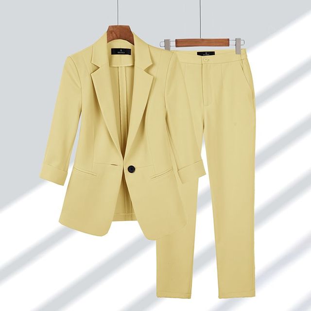 Women’s Blazer and Trousers Set Tailored Fit