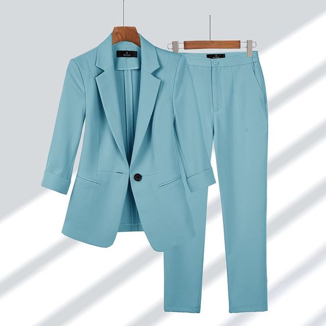 Women’s Blazer and Trousers Set Tailored Fit