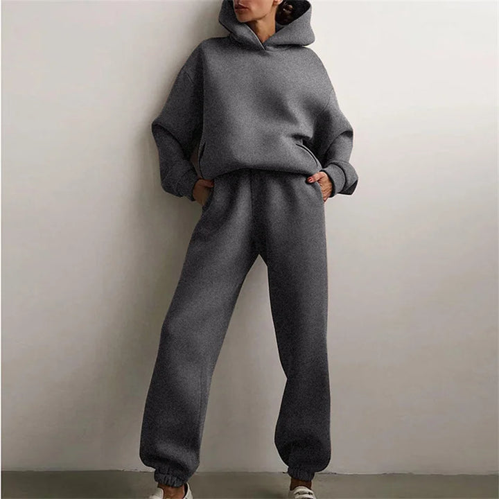 Women’s Relaxed Fit Two Piece Tracksuit Set