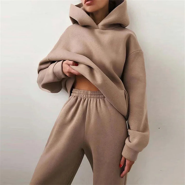 Women’s Relaxed Fit Two Piece Tracksuit Set