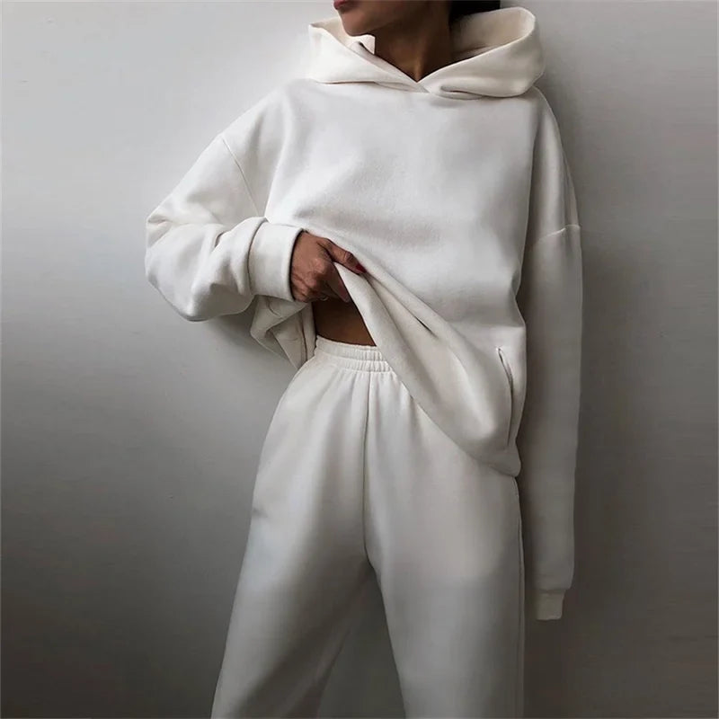 Women’s Relaxed Fit Two Piece Tracksuit Set