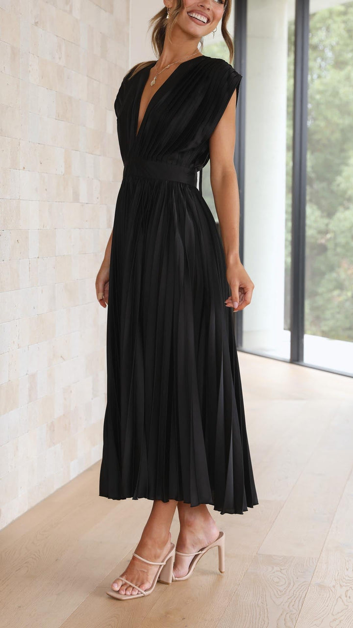 Women's Pleated Maxi Dress