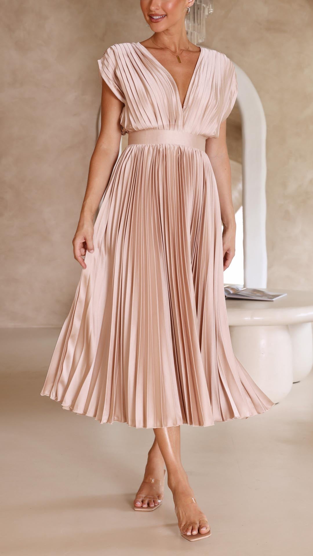 Women's Pleated Maxi Dress