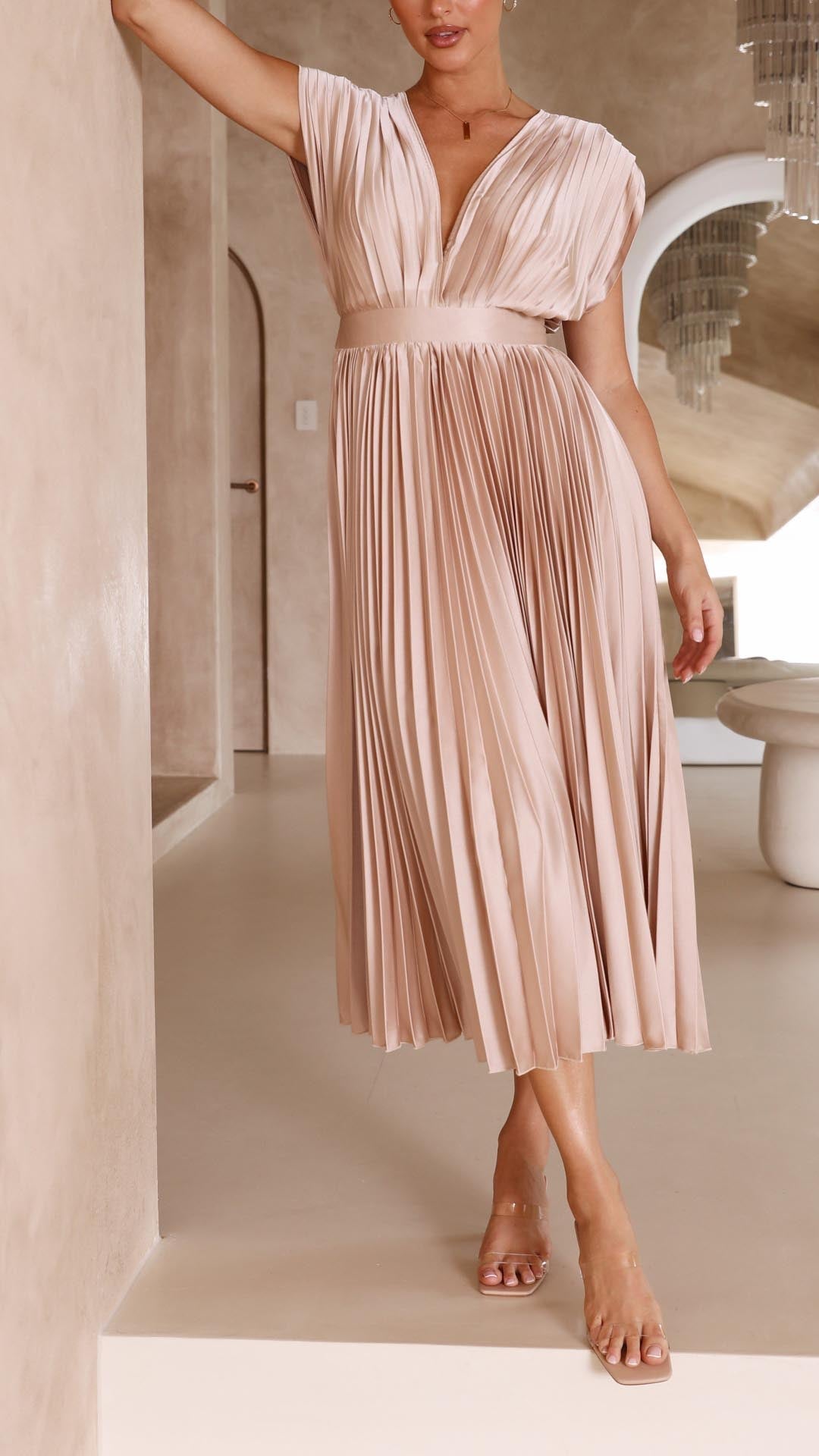 Women's Pleated Maxi Dress